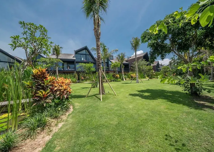 Jannati - 4br Pool Near Berawa * Canggu
