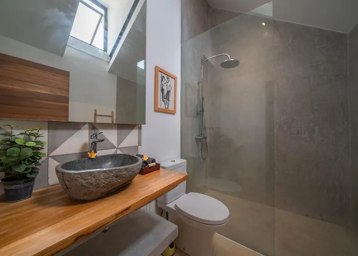 Jannati - 4br Pool Near Berawa * Canggu